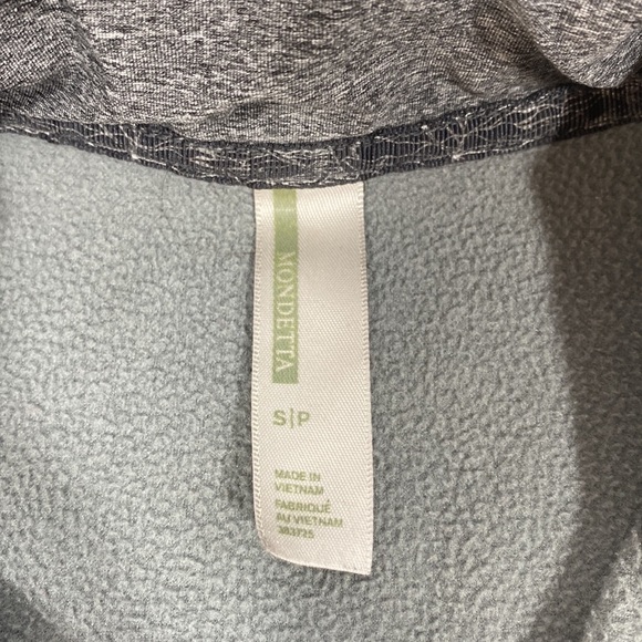 Mondetta zippered top​​​​​​​​​​​​​​​​​ - Picture 5 of 6